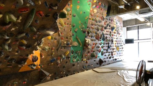 長崎県のクライミング施設「ブラボークライミング 長崎」